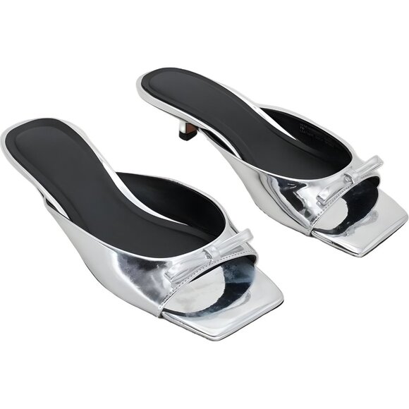 Steve Madden Silver Mirror Patent Leather Kitten Heel Slides Size 7 M - Picture 4 of 6